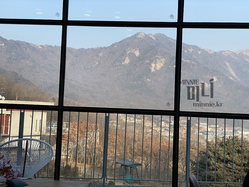 멍때림-강화도-카페-내부뷰